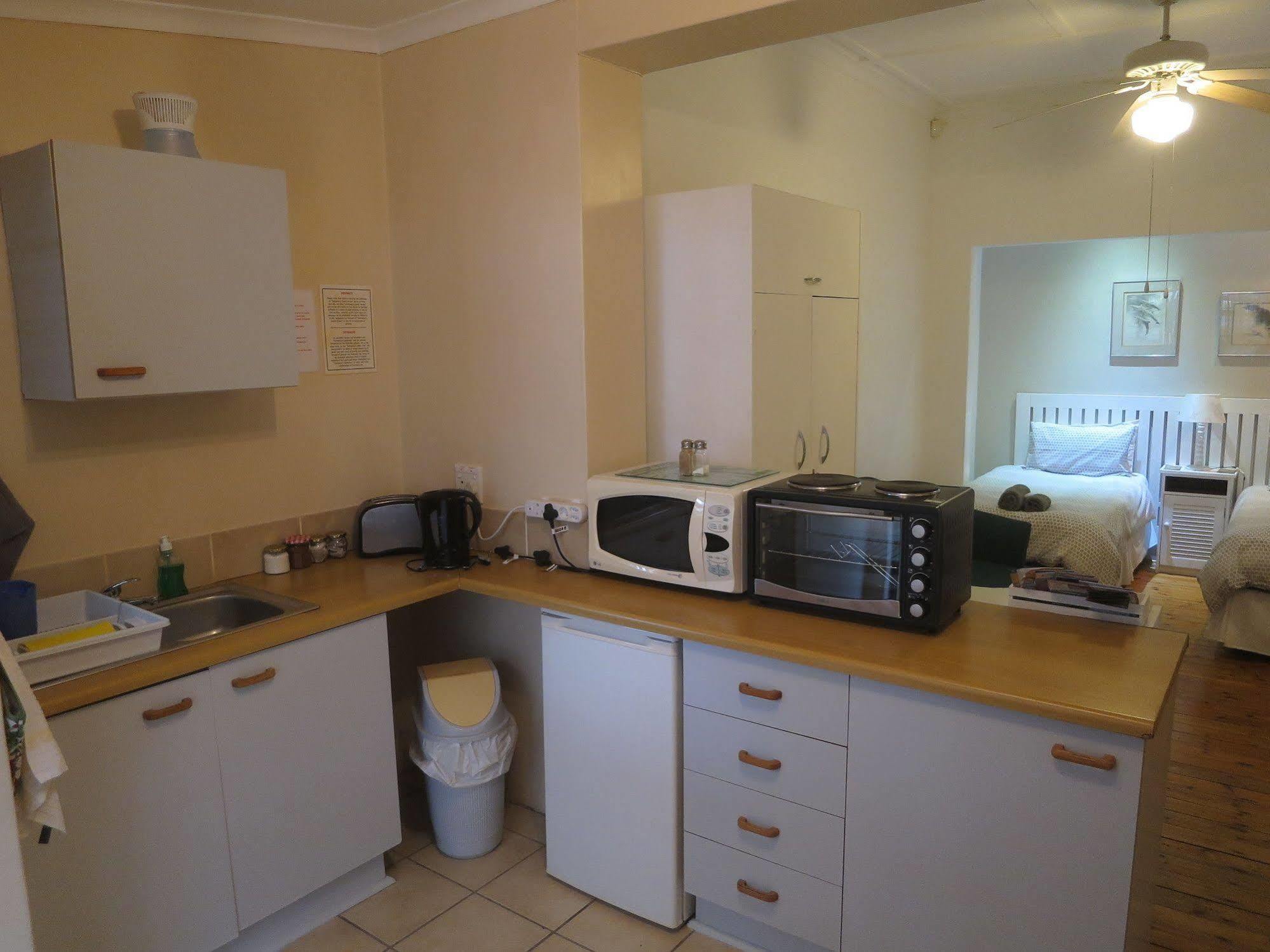 Dempsey'S Self-Catering Guest House Port Elizabeth Exteriér fotografie