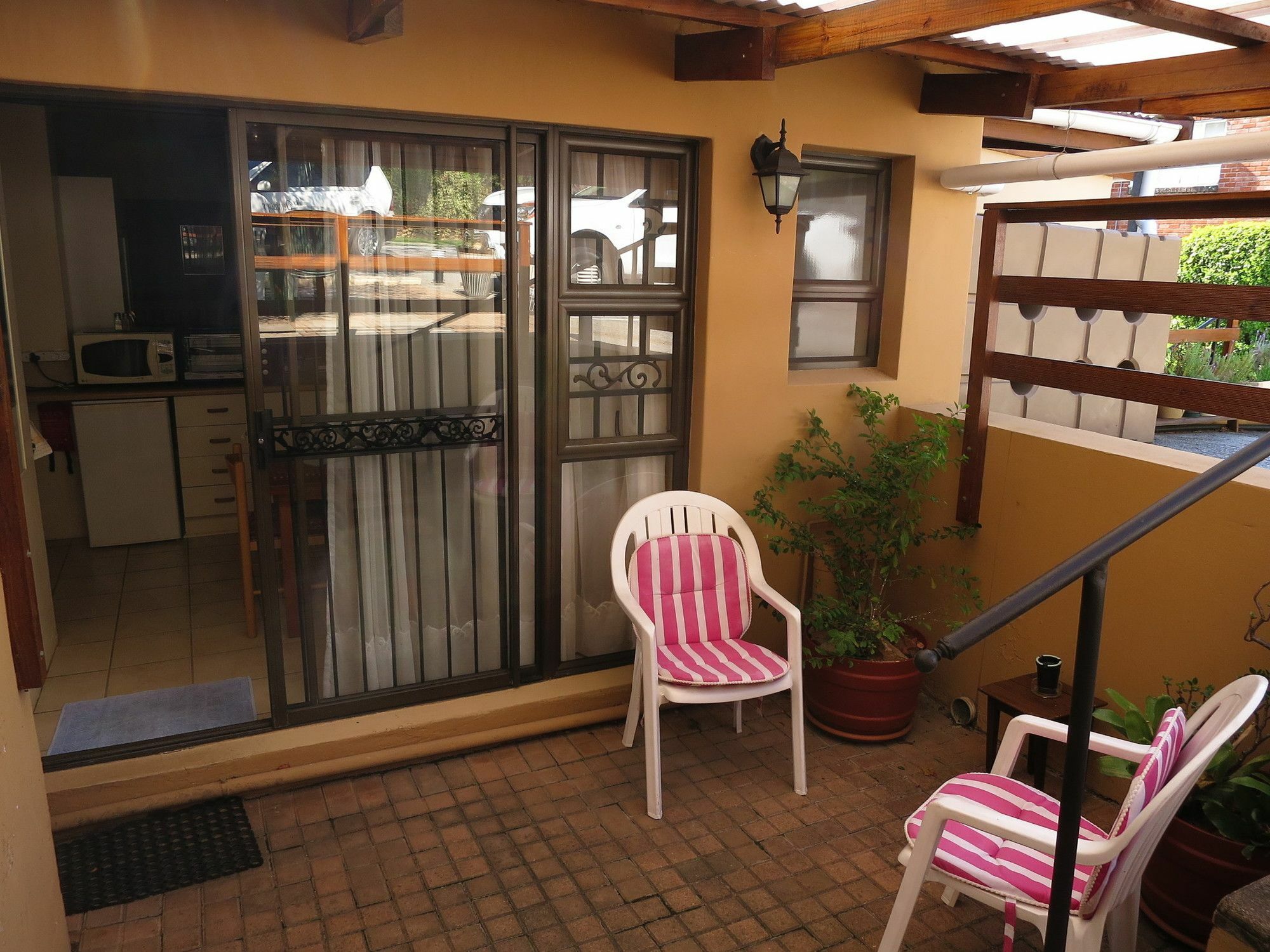 Dempsey'S Self-Catering Guest House Port Elizabeth Exteriér fotografie
