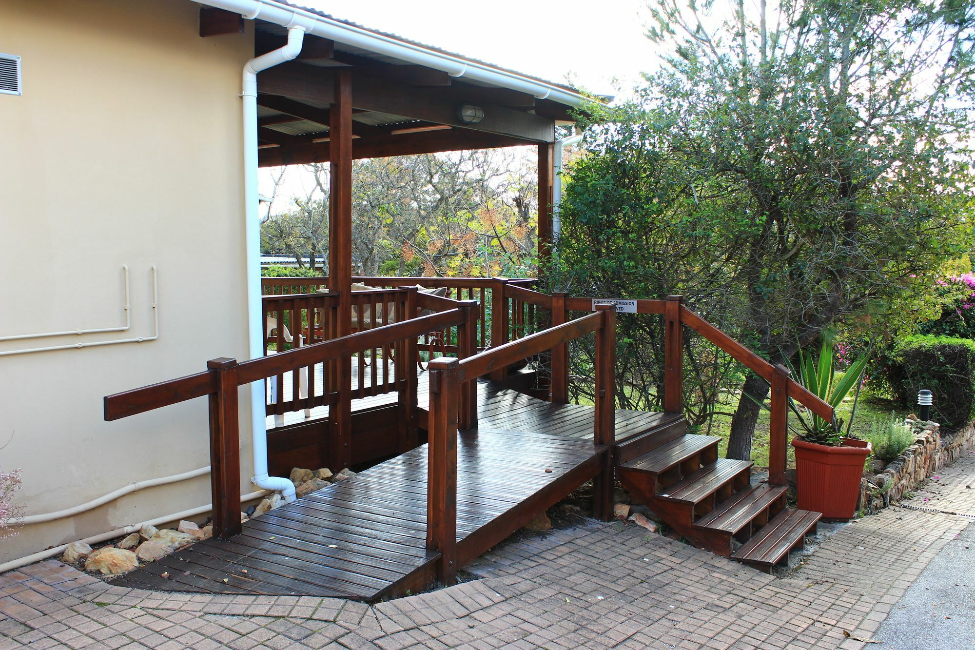 Dempsey'S Self-Catering Guest House Port Elizabeth Exteriér fotografie